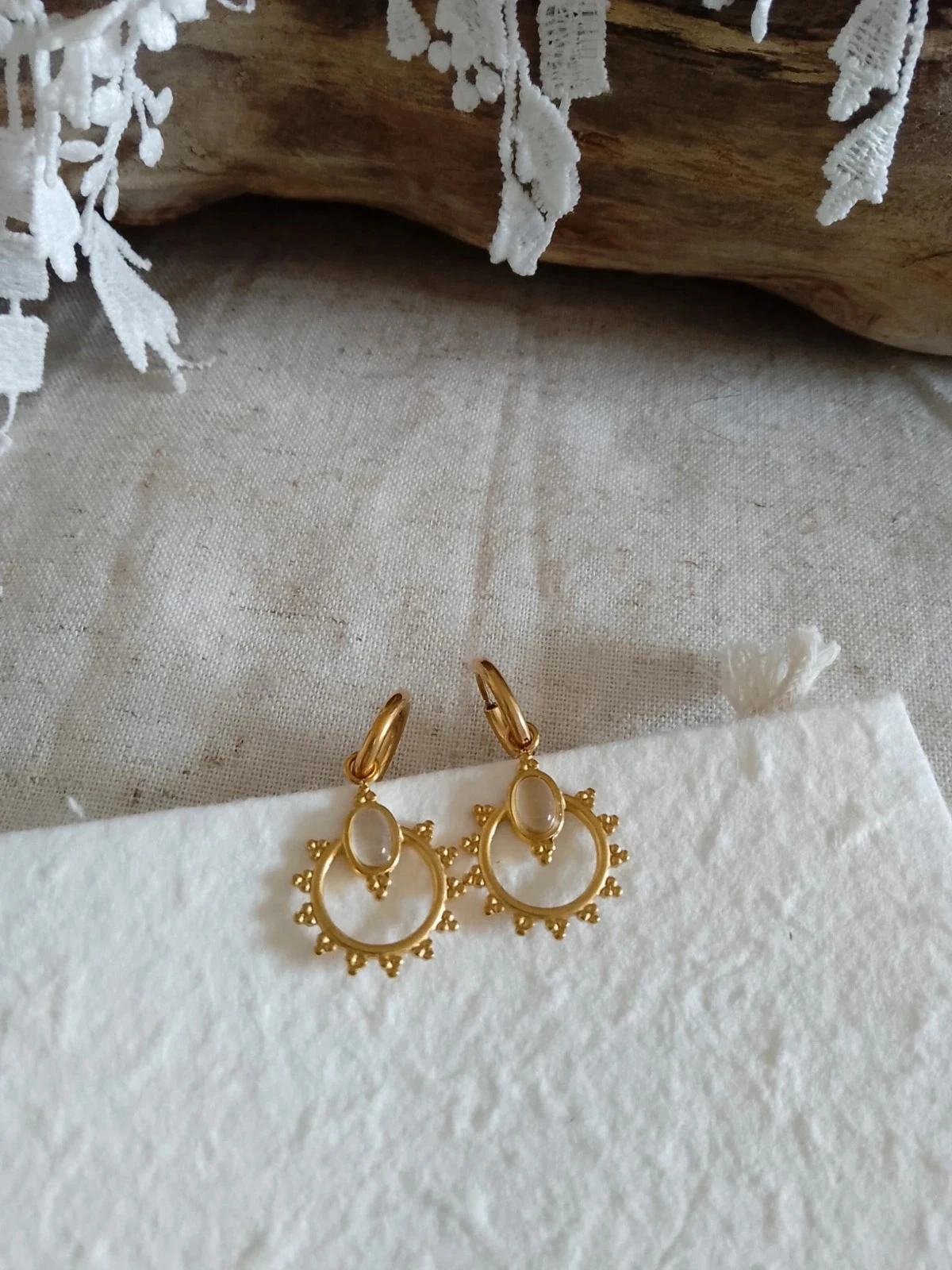 Oriental hoop earrings natural stones – photo 3